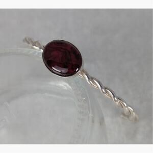 Sterling silver and dyed 20 x 26mm puau shell Red/ magenta. For 6.5" wrist NWT